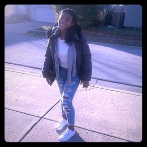 Meet your Posher, Milan